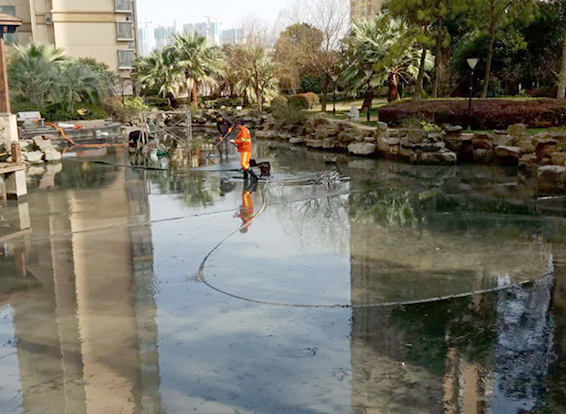 隆林景观池淤泥清理