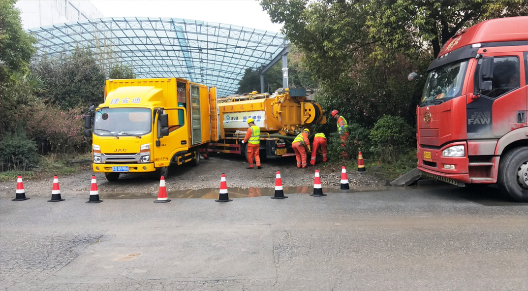隆林成区雨污水管网“四位一体”检测疏通项目